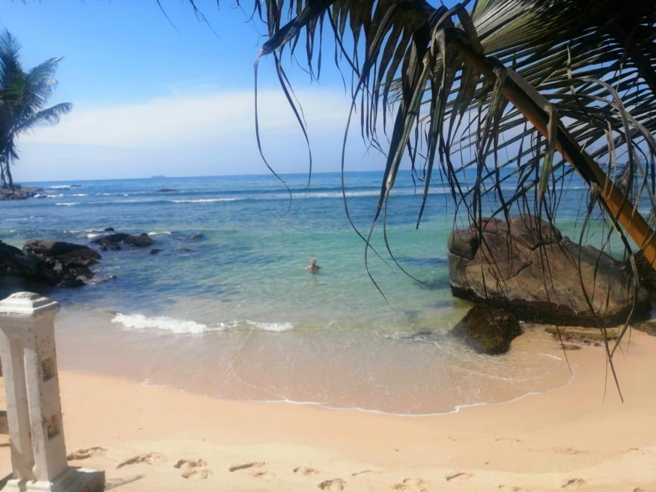 Happy Beach Resort ウナワトゥナ エクステリア 写真